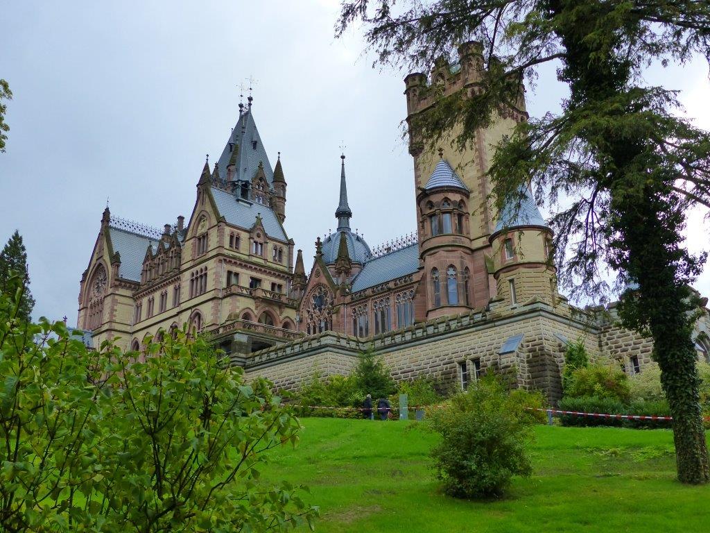 _Drachenburg.jpg